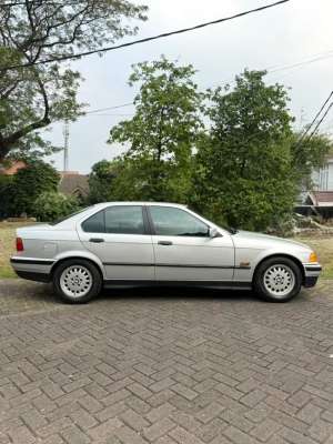Jual bekas Bmw E36 320I MT 1996,lokasi di Bekasi Kab.