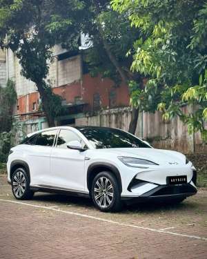 Jual bekas BYD Sealion 7 Premium Putih 2025 Tdp Murmer Ori Menarik Bu Antik Baru,lokasi di Tangerang Kota