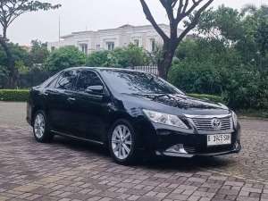 Jual bekas Camry 2.5 V AT 2013 Pajak Panjang Kondisi Mulus Terawat Siap Pakai,lokasi di Jakarta Barat
