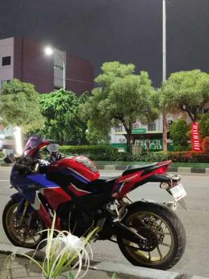 Jual bekas CBR 150 TAHUN 2015,lokasi di Bekasi Kab.