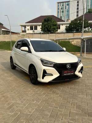 Jual bekas Daihatsu ayla 1.2 R ADS matic 2023,lokasi di Tangerang Kota