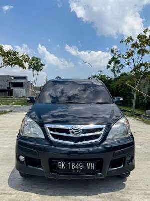Jual bekas Daihatsu Xenia 1.0 Li 2011 AT,lokasi di Medan Kota