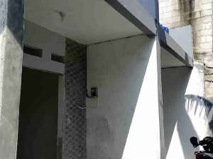 Di jual rumah baru model mezanine Lokasi Ciledug Tangerang kota peninggilan lokasi di Tangerang Kota, tersedia melalui melalui situs Olx