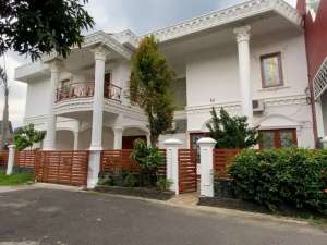 Dijual cepat rumah 2 lantai siap huni dekat kampus Unsri Palembang lokasi di Palembang Kota, tersedia melalui melalui situs Olx