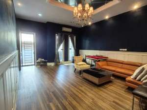 Dijual Cepat Rumah di Pluit Barat. Semi Furnish lokasi di Jakarta Utara, tersedia melalui melalui situs Olx