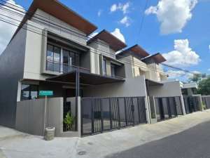 DIJUAL CEPAT RUMAH MODERN KONTEMPORER DEKAT KAMPUS UII JAKAL NGAGLIK SLEMAN JOGJA lokasi di Sleman Kab., tersedia melalui melalui situs Olx