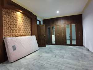 Dijual Rumah 2 Lantai di Taman Aries Uk.8x25 SHM Turun Harga lokasi di Jakarta Barat, tersedia melalui melalui situs Olx