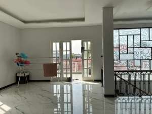 Dijual Rumah 2 lantai di Duta Bintaro lokasi di Tangerang Kota, tersedia melalui melalui situs Olx