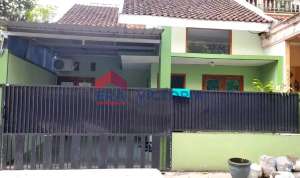 DIJUAL Rumah di Wilis Indah Kota Kediri Bangunan Bagus lokasi di Kediri Kota, tersedia melalui melalui situs Olx