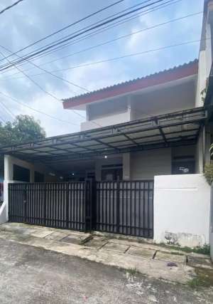 Dijual Rumah Hoek Di Telaga Mas Duta Harapan Bekasi Utara lokasi di Bekasi Kab., tersedia melalui melalui situs Olx