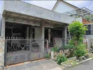 Dijual Rumah LT 160 butuh renovasi di Pamulang Permai, Pamulang. Harga nego lokasi di Tangerang Selatan Kota, tersedia melalui melalui situs Olx