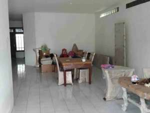 Dikontrakkan Rumah Besar di seputaran jln Kaliurang Km 8 lokasi di Sleman Kab., tersedia melalui melalui situs Olx
