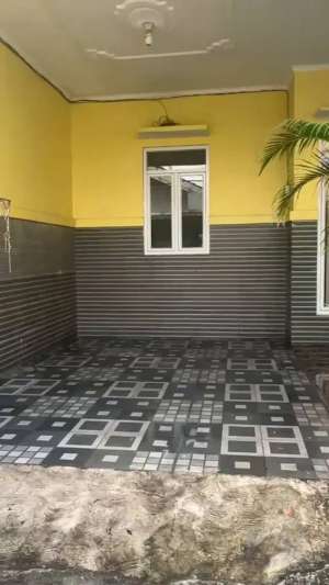 Dikontrakkan Rumah Dua Lantai Tangerang Selatan lokasi di Jakarta Selatan, tersedia melalui melalui situs Olx