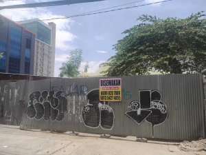 DISEWAKAN RUMAH JL HAJI BAU MAKASSAR lokasi di Makassar Kota, tersedia melalui melalui situs Olx