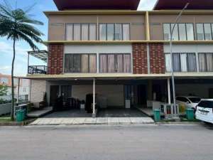 Disewakan Rumah The Icon batam lokasi di Batam Kota, tersedia melalui melalui situs Olx