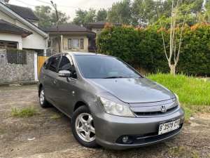 Jual bekas FS Honda Stream,lokasi di Tangerang Kota