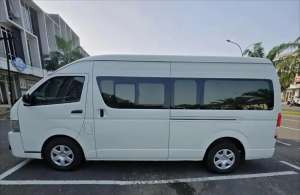 Jual bekas HiAce Commuter, TH.2018,lokasi di Surabaya Kota