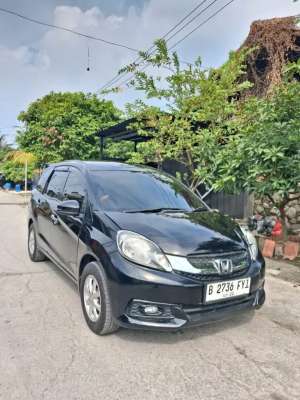 Jual bekas Honda Mobilio E CVT 2014 pajak hidup setahun mulus istimewa,lokasi di Karawang Kab.
