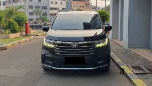 Jual bekas Honda Odyssey 2.4 E CVT Sensing Facelift AT Hitam Metalik 2021 Garansi,lokasi di Jakarta Barat