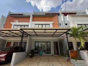 Hunian 3 Lantai Rooftop Plus Attic Room di Pamulang dekat Tol Pamulang lokasi di Tangerang Selatan Kota, tersedia melalui melalui situs Olx