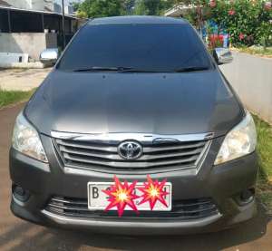 Jual bekas Innova diesel e manual 2013 bagus jarang pakai barang simpanan terawat,lokasi di Bogor Kab.