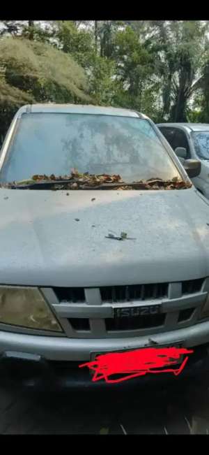Jual bekas Isuzu panther diesel 2,5 manual,lokasi di Jakarta Timur
