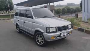 Jual bekas Isuzu panther new hi grade THN 1999 manual siap pakai ga ada PR,lokasi di Bandung Kota