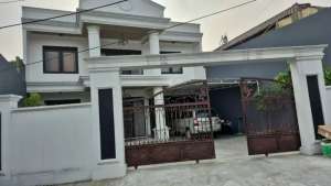 Jual cepat rumah model klasik lokasi di Sukabumi Kota, tersedia melalui melalui situs Olx