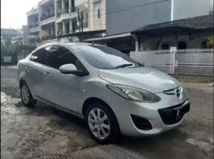 Jual bekas Jual Mazda 2 Sedan 2011 Silver Bensin,lokasi di Tangerang Selatan Kota
