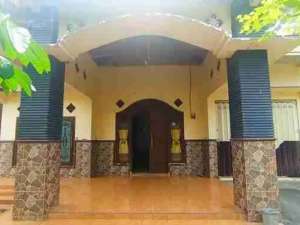 jual murah rumah harga di bawah pasar dekat pasar kepung Kediri lokasi di Kediri  Kab., tersedia melalui melalui situs Olx