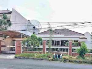JUAL RUMAH KOMERSIAL RAYA KUPANG BARU DKT DARMO PERMAI SUKOMANUNGGAL lokasi di Surabaya Kota, tersedia melalui melalui situs Olx