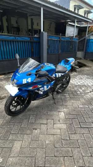 Jual bekas Jual Suzuki GSX 150cc,lokasi di Maros Kab.