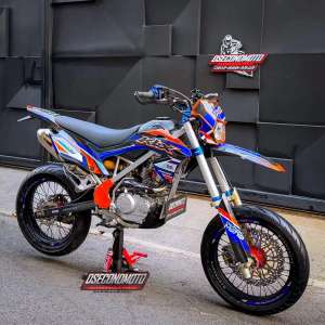 Jual bekas KLX 150 SUPERMOTOTRAIL ADVENTURE RALLY OFFROAD TOURING TRABAS,lokasi di Depok Kota