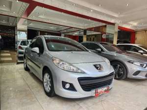 Jual bekas KM 10RB PEUGEOT 207 AT 2010 SIMPANANMODEL THN 2011 BINTANG MOTOR,lokasi di Bandung Kota