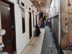 Kontrakan 7 pintu Lt 263 m2 strategis TANGERANG SELATAN Area Graha Raya lokasi di Tangerang Selatan Kota, tersedia melalui melalui situs Olx
