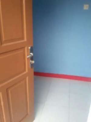 KONTRAKAN BULANAN CIPONDOH KOTA TANGERANG lokasi di Tangerang Kota, tersedia melalui melalui situs Olx