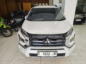 Jual bekas LOW KM Mitsubishi xpander cross 1.5 manual 2024 putih, km 4 rb asli,lokasi di Bandung Kota