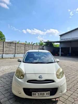 Jual bekas March 2011 matic,lokasi di Pekanbaru Kota