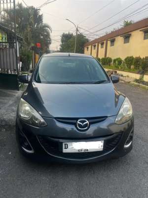 Jual bekas Mazda 2 2013 Bensin,lokasi di Bandung Kab.