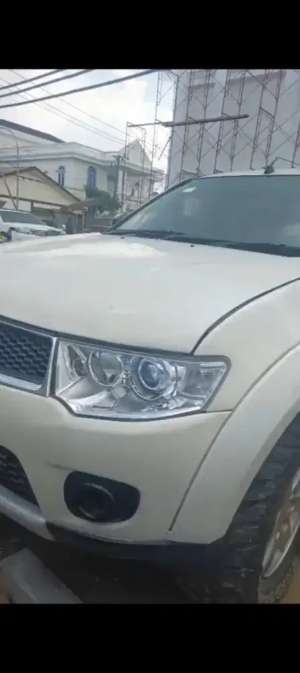 Jual bekas Mitsubishi Pajero GLX 4x4,lokasi di Tapin  Kab.