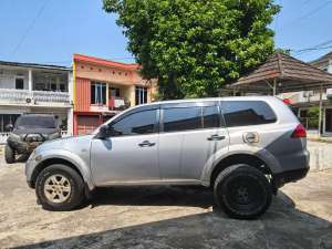 Jual bekas Mitsubishi Pajero Sport 2011 Diesel,lokasi di Sukabumi Kab.