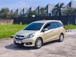 Jual bekas Mobilio E 2014 Matic DP 15JT,lokasi di Bandung Kota
