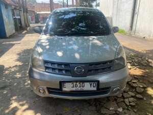 Jual bekas Nissan Grand Livina 2010,lokasi di Kuningan Kab.