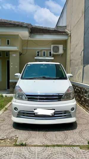 Jual bekas Nissan Serena C24 HWS Autech,lokasi di Cirebon Kota