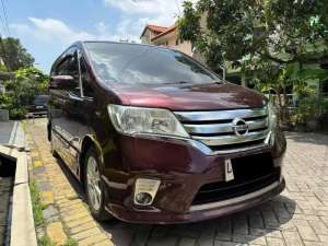 Jual bekas Nissan Serena hws 2013 matic DP 30JT,lokasi di Sidoarjo  Kab.