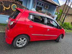 Jual bekas Over Kredit Daihatsu Ayla Matic,lokasi di Banjarmasin Kota