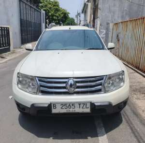 Jual bekas Renault duster diesel 2017,lokasi di Semarang Kota