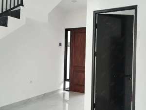 Rumah 2 Lantai Bagus Siap Huni di Jatiluhur Jatiasih Bekasi lokasi di Bekasi Kota, tersedia melalui melalui situs Olx