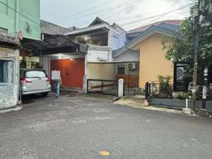 Rumah Belakang Menara Bidakara di Menteng Dalam Jakarta Selatan lokasi di Jakarta Selatan, tersedia melalui melalui situs Olx