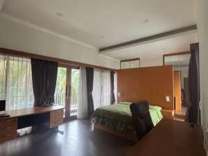 Rumah Cluster Castillla BSD, Serpong, Tangerang Selatan lokasi di Tangerang Selatan Kota, tersedia melalui melalui situs Olx